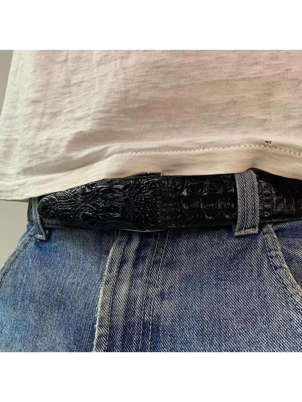 Crocodile Head belt buckle 100% real leather belt. Super cool unique design and